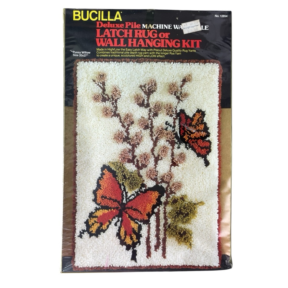 Bucilla Latch Hook Sealed Vintage Butterfly Wall Hanging Kit 20x27”